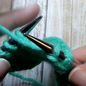 How to Decrease on a Purl Row in Knitting – TONIA KNITS