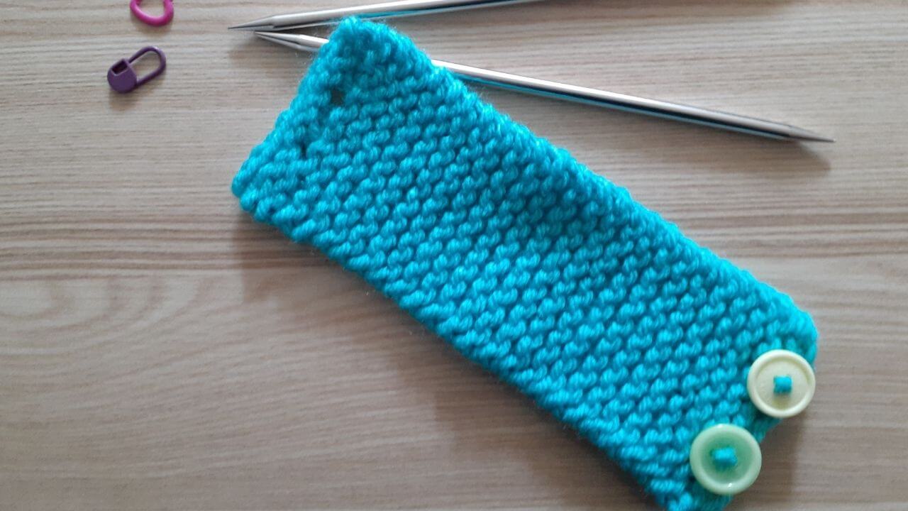 Super Easy Knitting for Beginners: Patterns, Projects, and Tons of Tips for  Getting Started in Knitting (New Shoe Press)