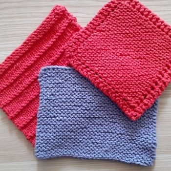 https://toniaknits.com/wp-content/uploads/knitting-with-cotton-yarn.jpg