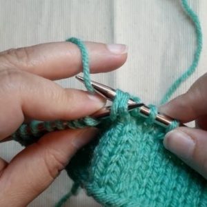 How to Decrease in Knitting (6 Basic Techniques for Every Knitter ...